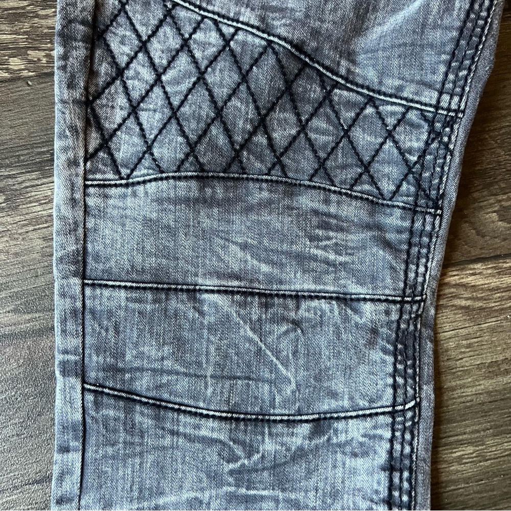 Rock Revival Men's Mike Biker Grey Wash Denim Jeans Size 38x32 - Picture 6 of 9